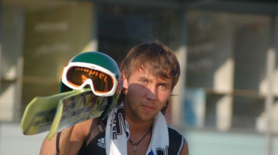 Най-добрият руски ски скачач загина в катастрофа