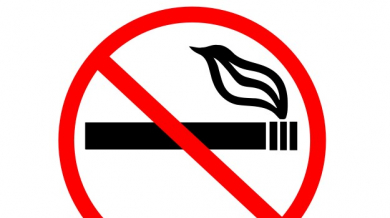 УЕФА забрани цигарите на Евро 2012