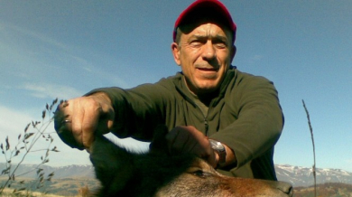 Шеф на борбата застреля 30-килограмов вълк 