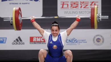 Новикова световна шампионка до 58 кг