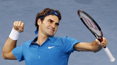 Федерер на финал в Лондон, бори се за 70-ата си титла