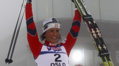 Марит Бьорген триумфира на 5 км ски бягане в Куусамо