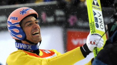 Австрийска доминация в ски скоковете в Куусамо