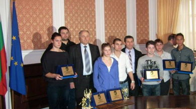 Новият кмет на Сливен награди десетте най-добри спортисти