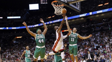 Маями пречупи Бостън на Изток в НБА
