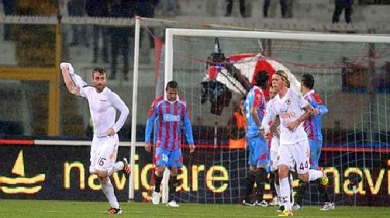 Пороен дъжд прекрати мача между Катания и Рома