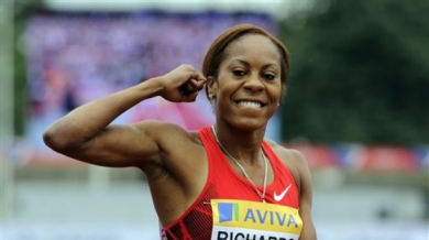 Саня Ричардс с победа на 200 метра