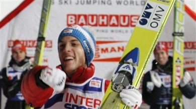 Шлиренцауер с победа номер 40 в ски скока 