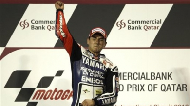 Лоренсо започна с победа новия сезон в Мото GP