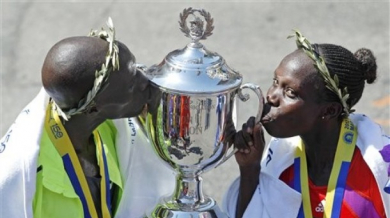 Кенийска доминация на маратона в Бостън