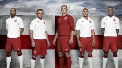 Англия представи екипите си за Евро 2012