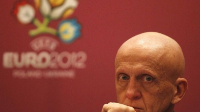 Съдиите на Евро 2012 получиха съвети от Колина
