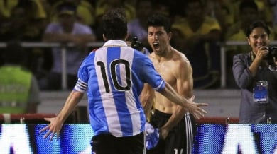 Агуеро и Меси водят Аржентина срещу Бразилия