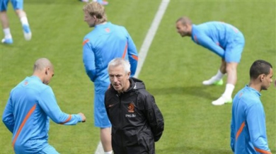 Ван Марвайк обяви съставa на Холандия за Евро 2012