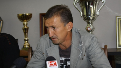 Отпуска бави уволнението на Бакалов