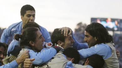 Уругвай надви Перу в мач с шест гола