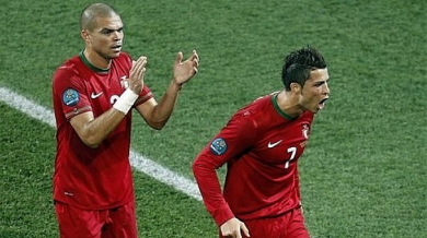 Португалия на 1/4-финал, довърши жалка Холандия