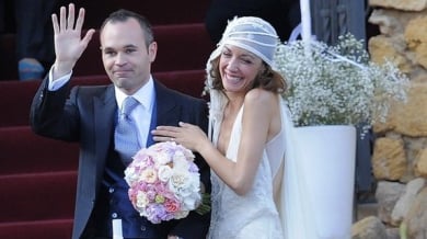 Андрес Иниеста се ожени в замък – СНИМКИ