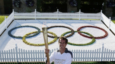 Анди Мъри пренесе олимпийския огън