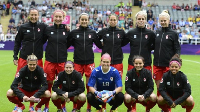 Великобритания отпадна на 1/4-финал при жените