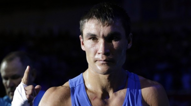 Казахстан с титла в бокса до 69 кг