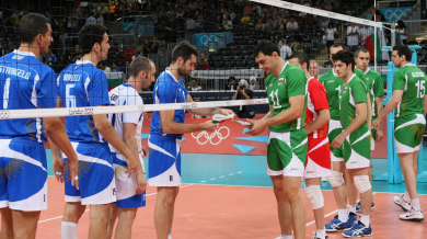 България се размина с бронза, остана четвърта след загуба от Италия