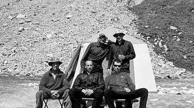 Българи изкачиха девствен връх в Каракорум