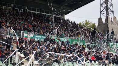 10 хиляди на мача в Стара Загора, държат левскари извън стадиона