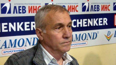 Стефан Аладжов: Милиционер ме удари на погребението на Гунди!