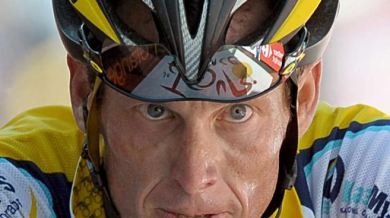 Удар по Армстронг, взеха му всички титли от &quot;Тур дьо Франс&quot;