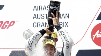 19-годишен спечели световната титла в клас Moto2