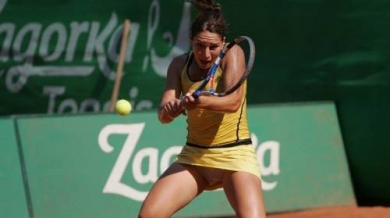 Елица Костова се класира за четвъртфиналите на двойки