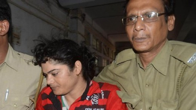 Индийска атлетка се оказа мъж, обвиниха го в изнасилване