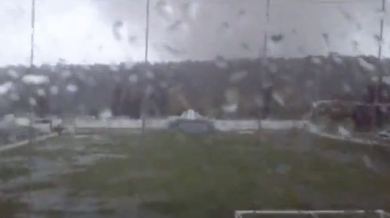 Торнадо помете стадион в Португалия (ВИДЕО)