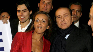 Берлускони май има ново младо гадже