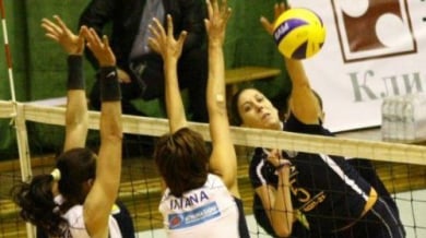 Марина Ковачева дебютира със загуба в Кипър
