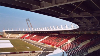Сменят само 8 от металните въжета на стадион “Локомотив”
