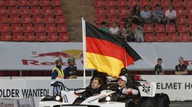 Шумахер и Фетел донесоха шеста титла на Германия