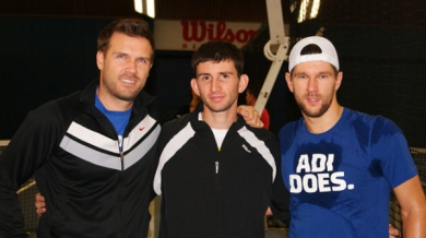 Български тенисист тренира с Мелцер и Кербер