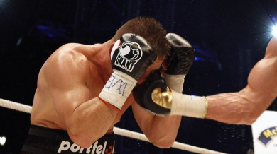 Боксьор почина след мач в Индонезия (ВИДЕО)