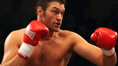Британец иска да избави бокса от братята Кличко