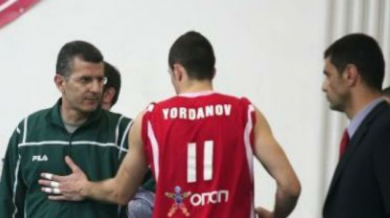 Боян Йорданов най-резултатен при успех на Олимпиакос