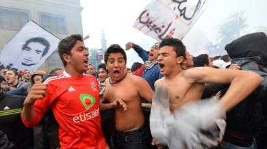 Фенове на Ал-Ахли подпалиха футболния съюз
