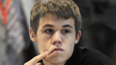 Карлсен победи Гелфанд в Лондон