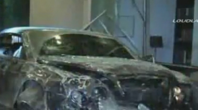 Кола на играч от НБА се вряза в сграда - ВИДЕО