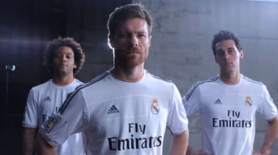 Реал (Мадрид) представи новите екипи