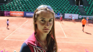 Евтимова победи 15-годишна австралийка с българско гражданство