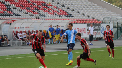 Без Пеев и Сираков Амкар прави 0:0 с аутсайдер у дома