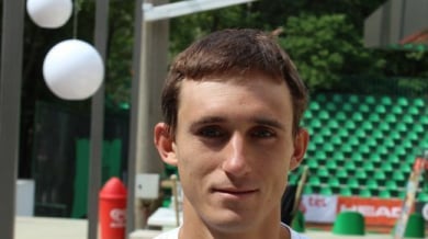Кутровски тръгна с победа на турнир в САЩ