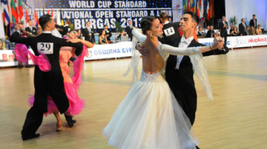 Българи с триумф в спортните танци